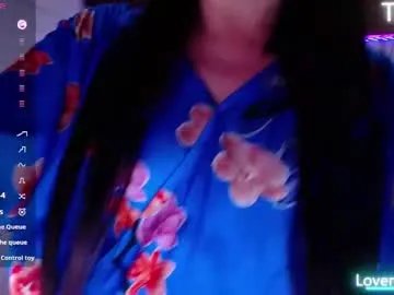 stefany_sun — Heeyyy! :) ** lets start the week with your milf ready to have fun with u  ** #shy #c2c #natural #saliva #hairypussy