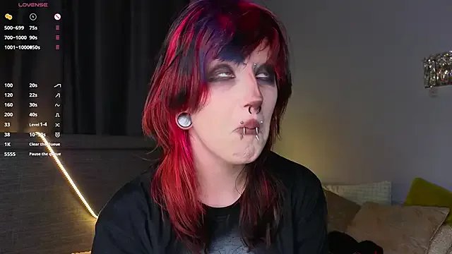 KandraCruser — flash boobs