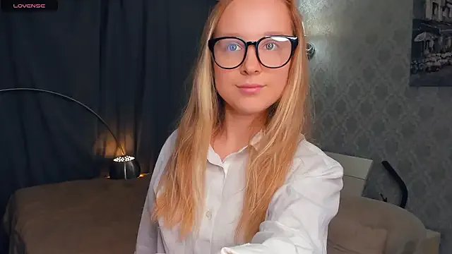 SoonMoor — juicy suck my ...